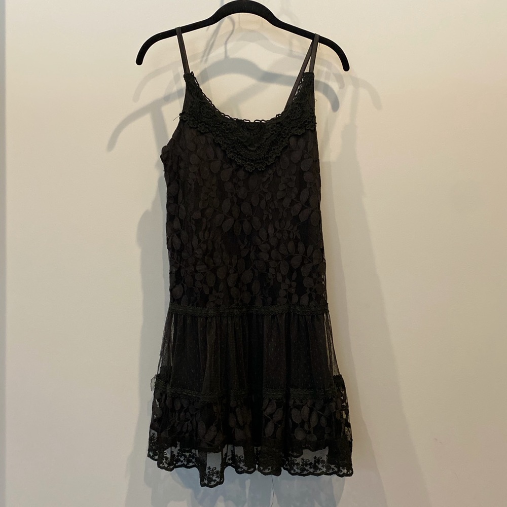Banana Black Lace Dress